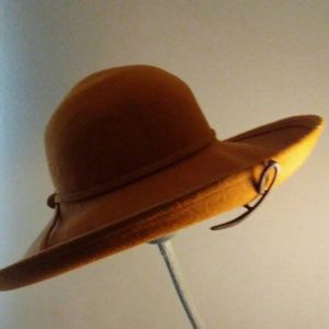 WOOL HAT